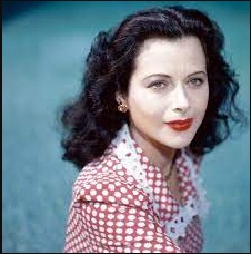 Hedy Lamarr, atriz e inventora austríaca nascida em 1914.
